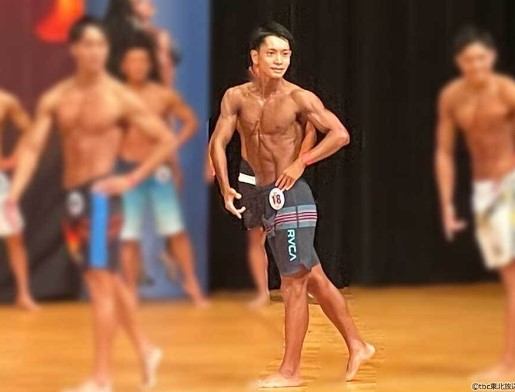 フィジークの大会に出場した際の後藤舜アナ