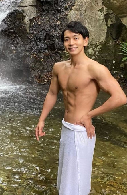 後藤舜アナの筋肉画像