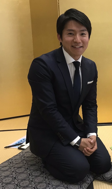 安藤佳祐アナ:NHK徳島の「とく6」にて竹本駒之助師のインタビュー画像