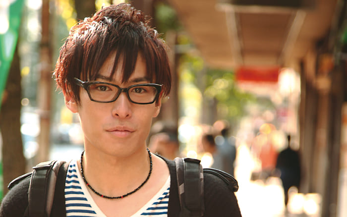 NHKの男性アナウンサー、漆原輝(うるしばらひかる)アナ、モデル時代