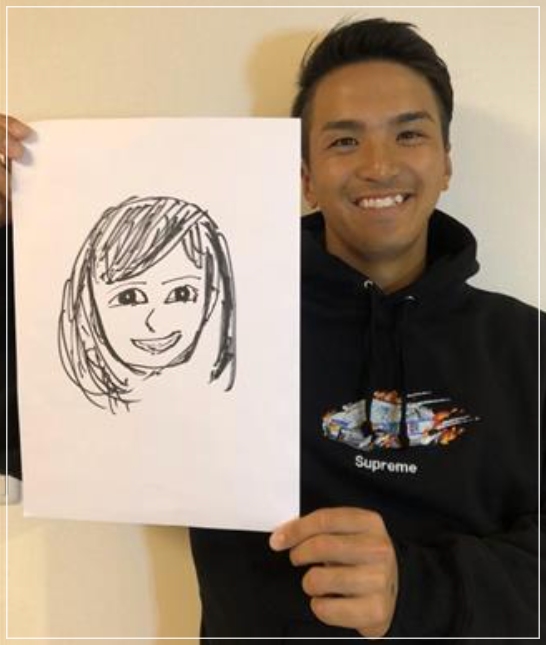 山田さんの妻の似顔絵