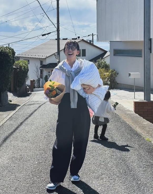 夫の服を着る古谷有美