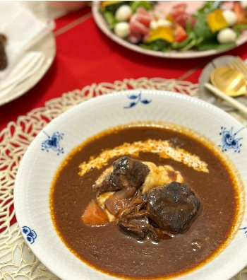 白洲迅の妻・竹内渉の手料理クリスマスディナー
